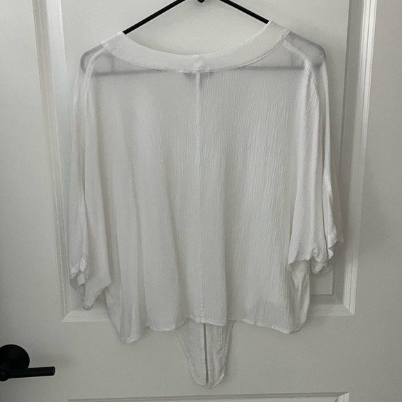 Express Tie Front Flowy Shirt Sz. S - Picture 5 of 6